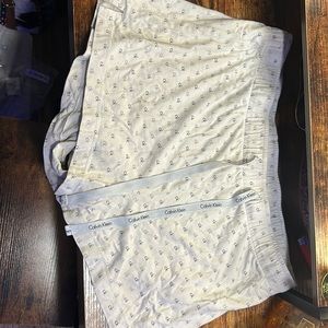 Sleepwear Calvin Klein shorts.